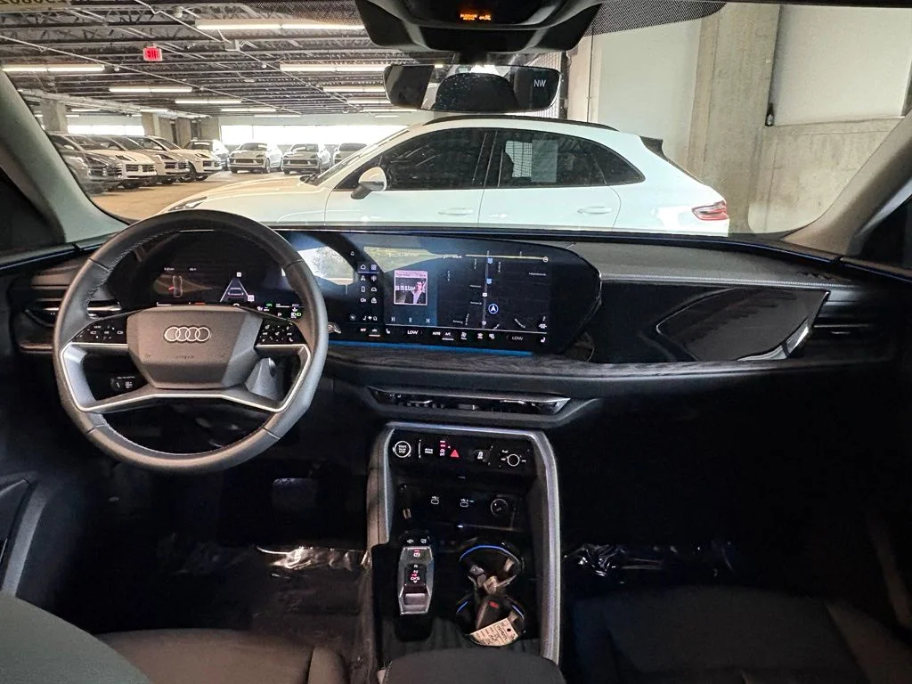 2025 Audi Q5 Premium - Photo 16