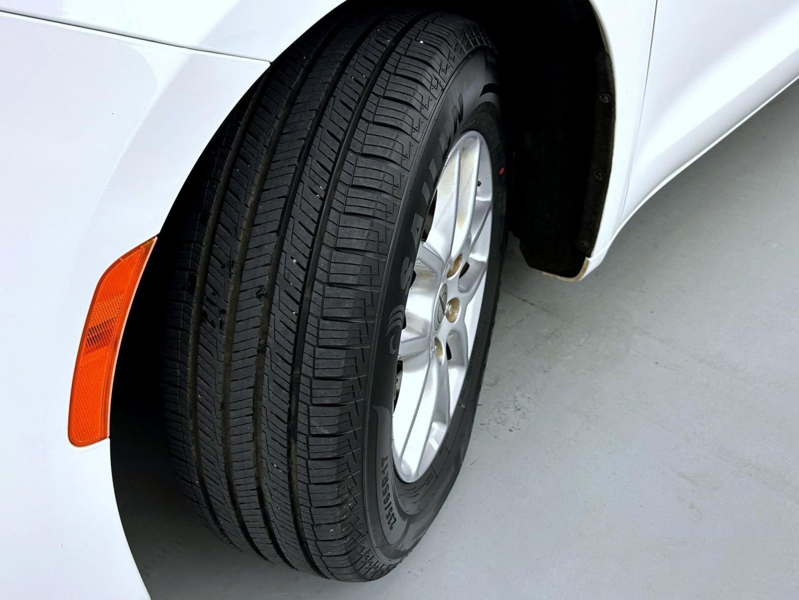 Certified Used 2022 White Chrysler Touring L image 23