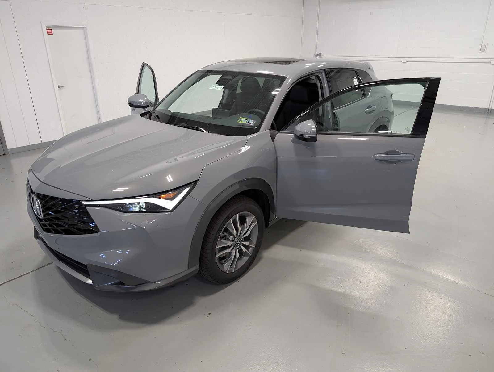 Used 2025 Urban Gray Pearl Acura  image 12