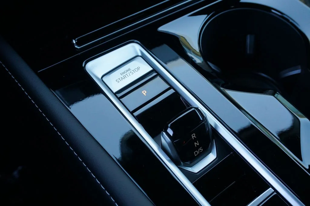 New 2026 Black Volkswagen 2.0T SE w/Technology image 18