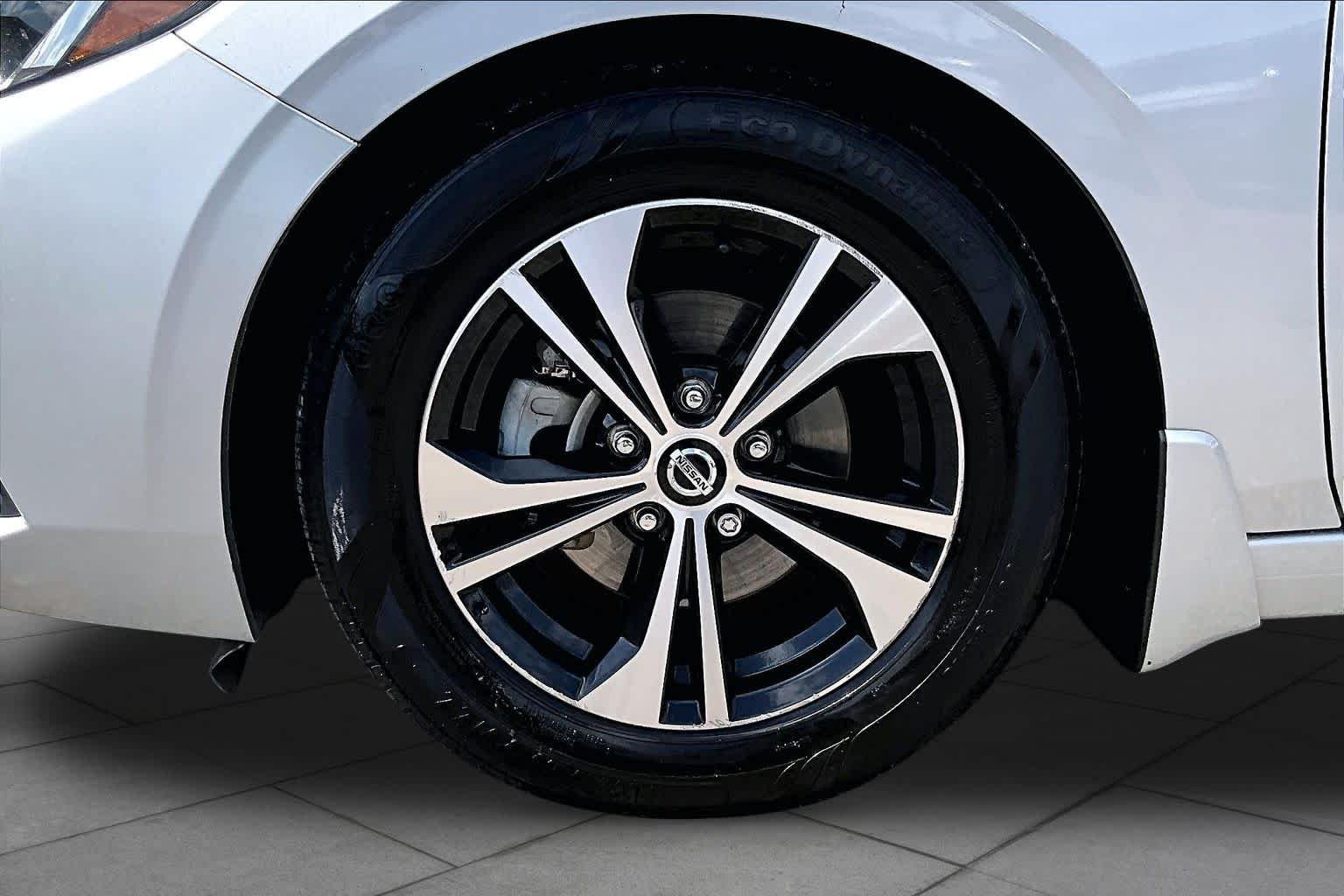 Used 2020 Brilliant Silver Metallic Nissan SV image 11
