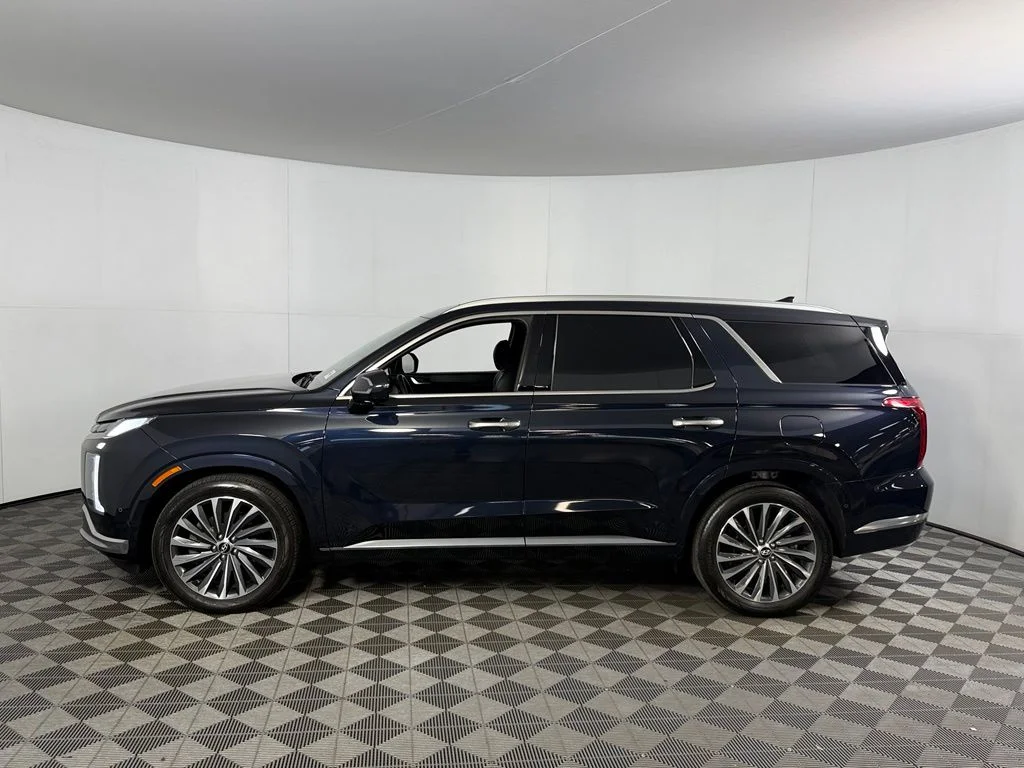 Used 2024 White Hyundai Calligraphy image 11
