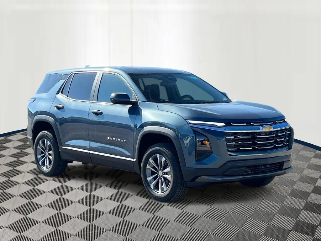 2027 Chevrolet Equinox LT - Photo 6