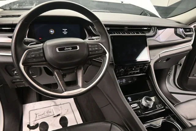 Used 2022 White Jeep 4xe image 28