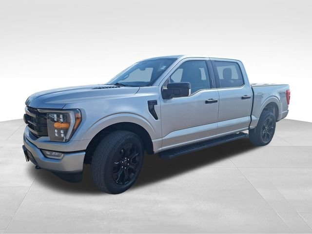 Used 2023 Silver Ford XLT image 3