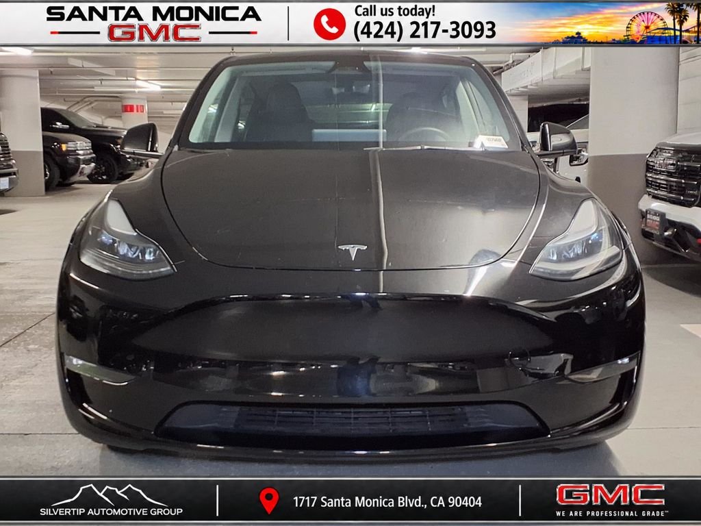 Used 2024 Tesla Model Y Long Range with VIN 7SAYGAEE3RF027543 for sale in Santa Monica, CA