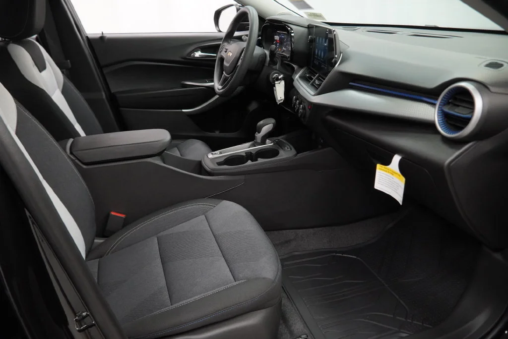 2026 Chevrolet Trax LS - Photo 37
