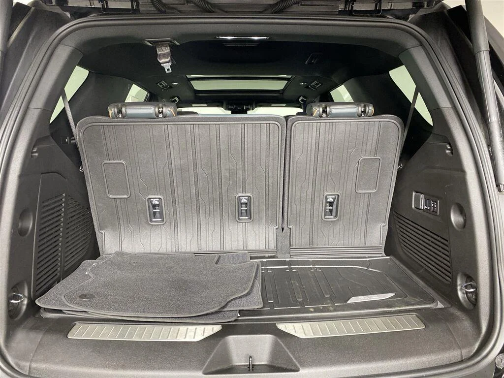 Used 2025 Onyx Black GMC AT4 image 31