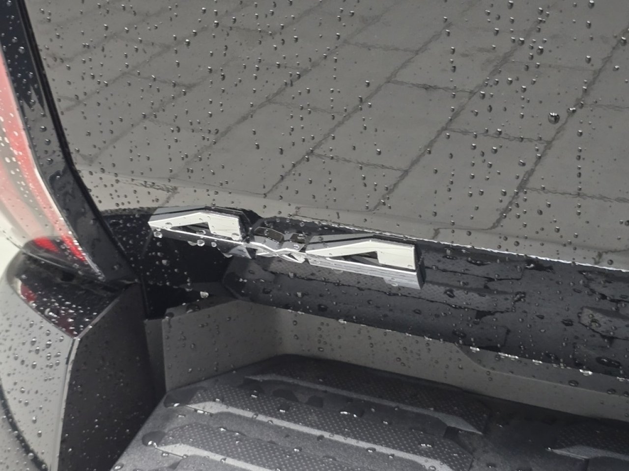 2026 Toyota Tundra Limited - Photo 23
