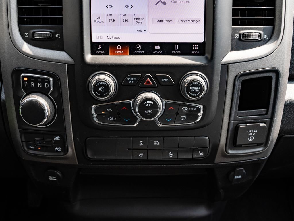 Used 2023 Diamond Black Crystal Pearlcoat Ram Tradesman image 33