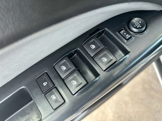 Used 2015 Silver Chevrolet LT image 17