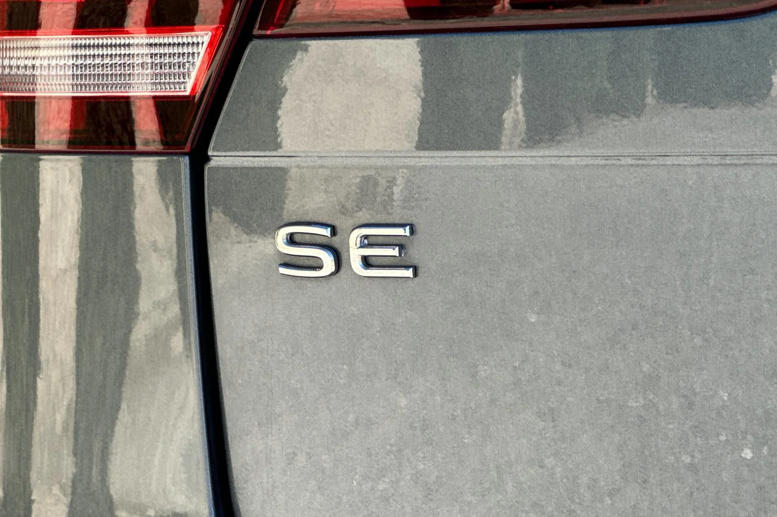 Certified Used 2023 Gray Volkswagen SE image 27