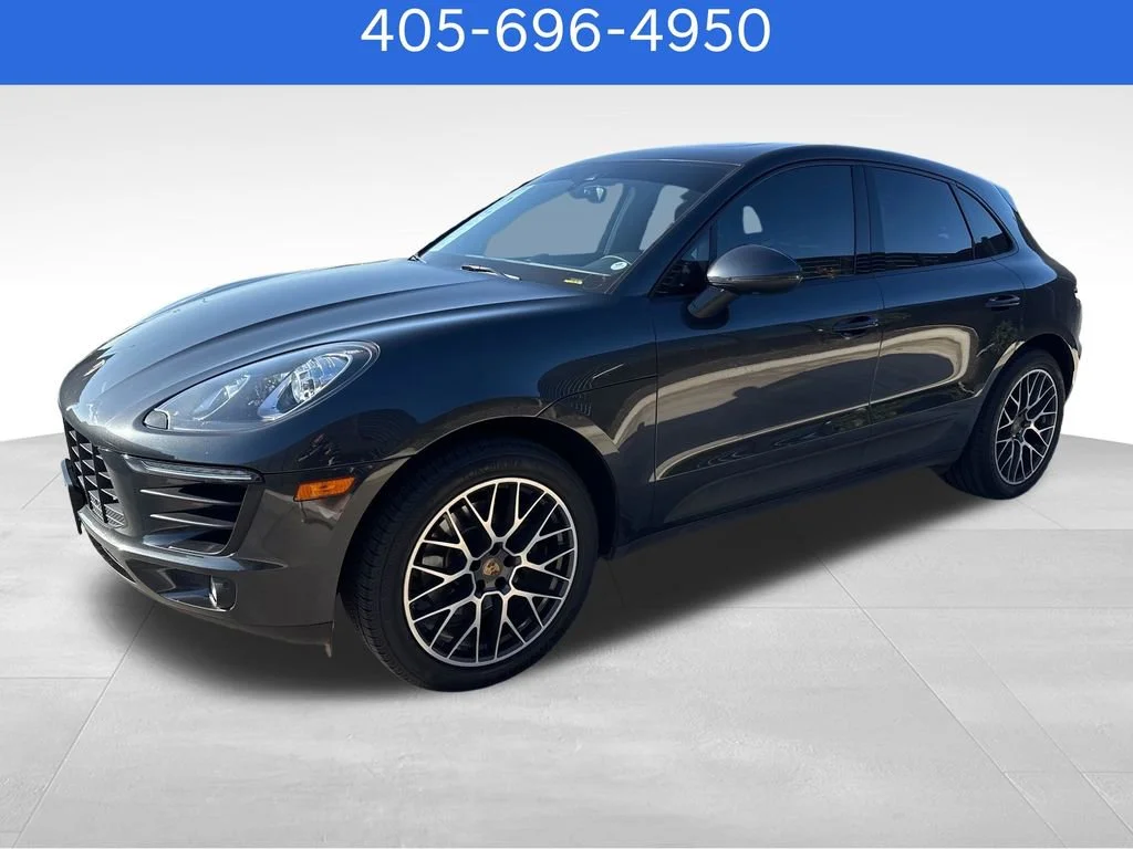 Pre-Owned 2018 Porsche Macan Base