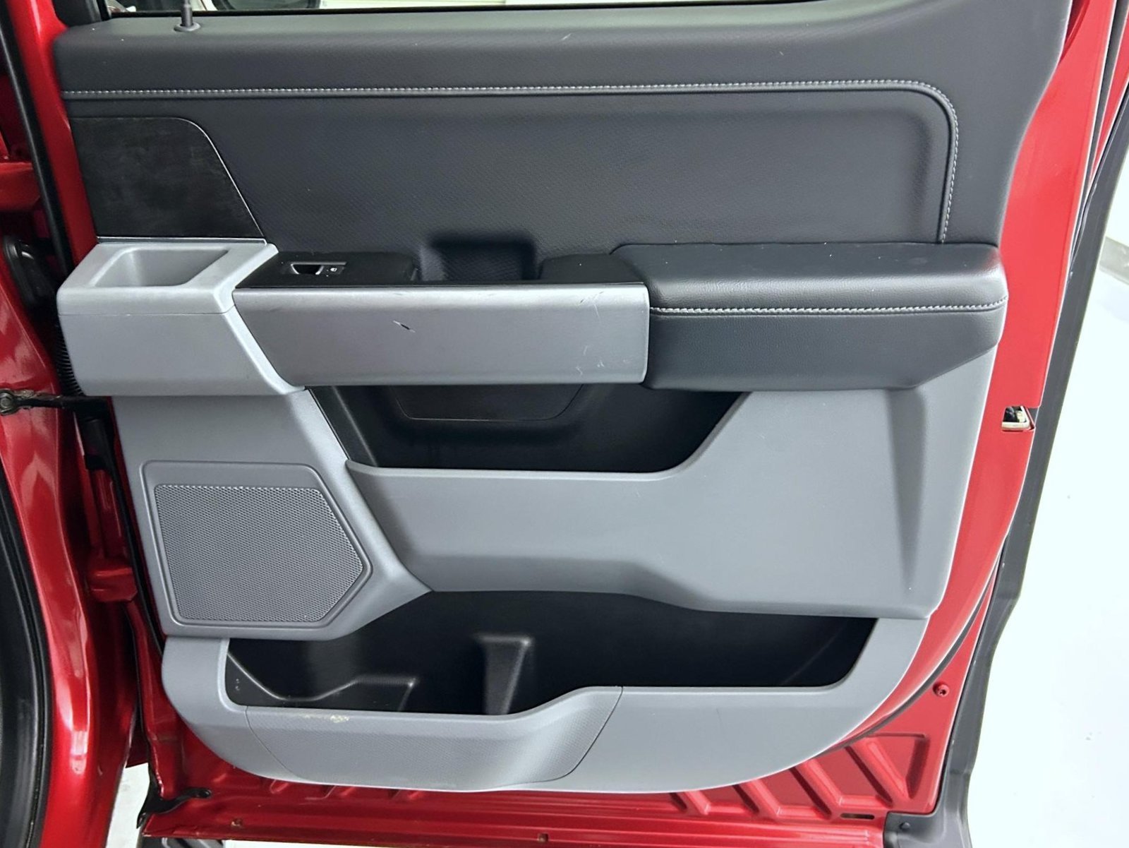 Used 2021 Red Ford XLT image 17