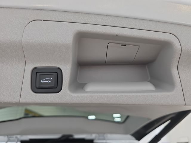 Used 2020 Summit White GMC SLT image 33