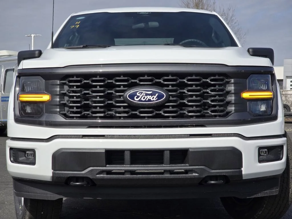 New 2026 Oxford White Ford STX image 3
