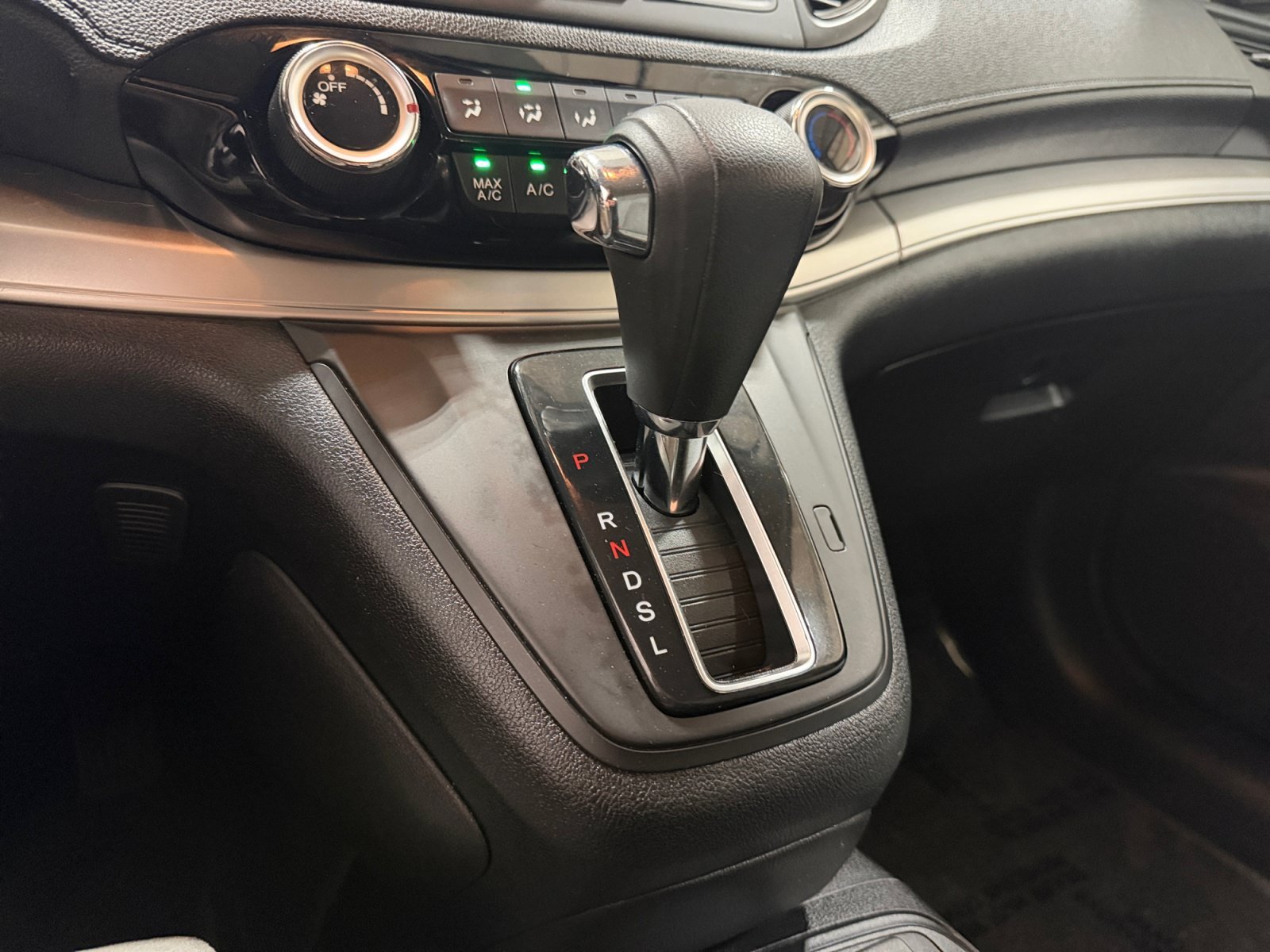 2016 Honda CR-V SE - Photo 21