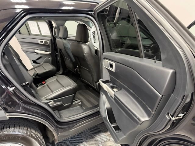 Certified Used 2021 Agate Black Metallic Ford XLT image 27