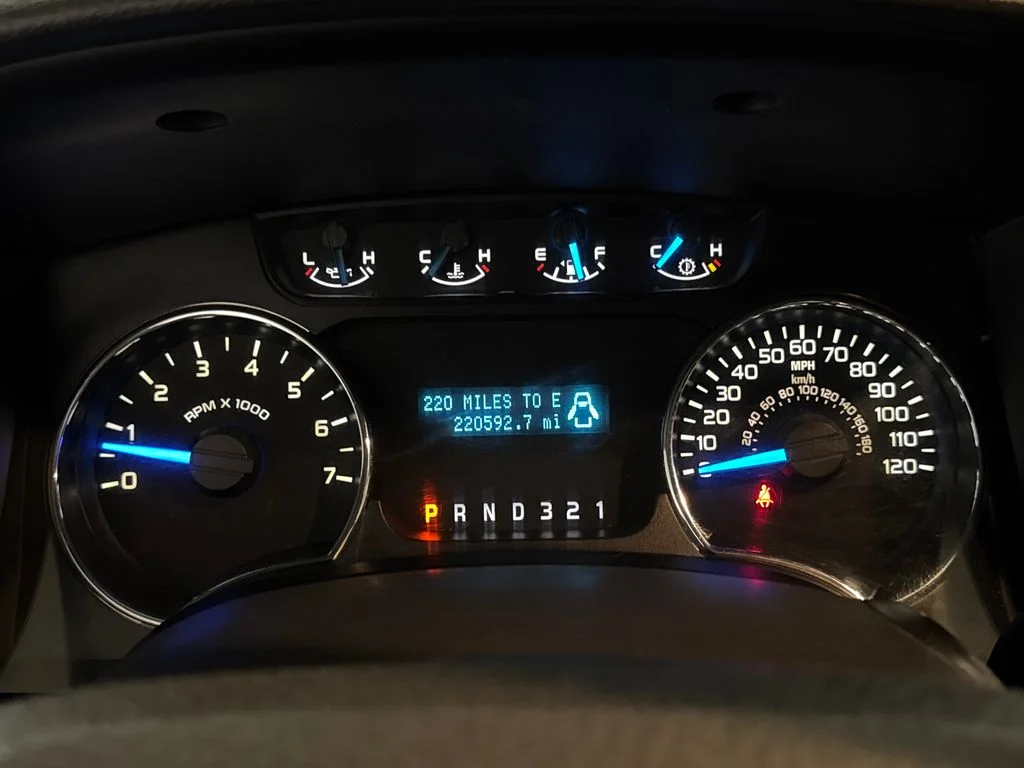 Used 2013 Red Ford XLT image 22