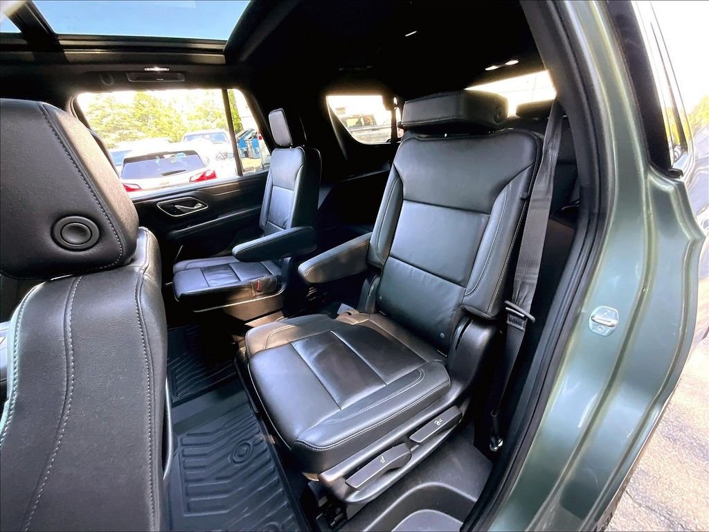 Used 2024 Green Chevrolet Z71 image 14
