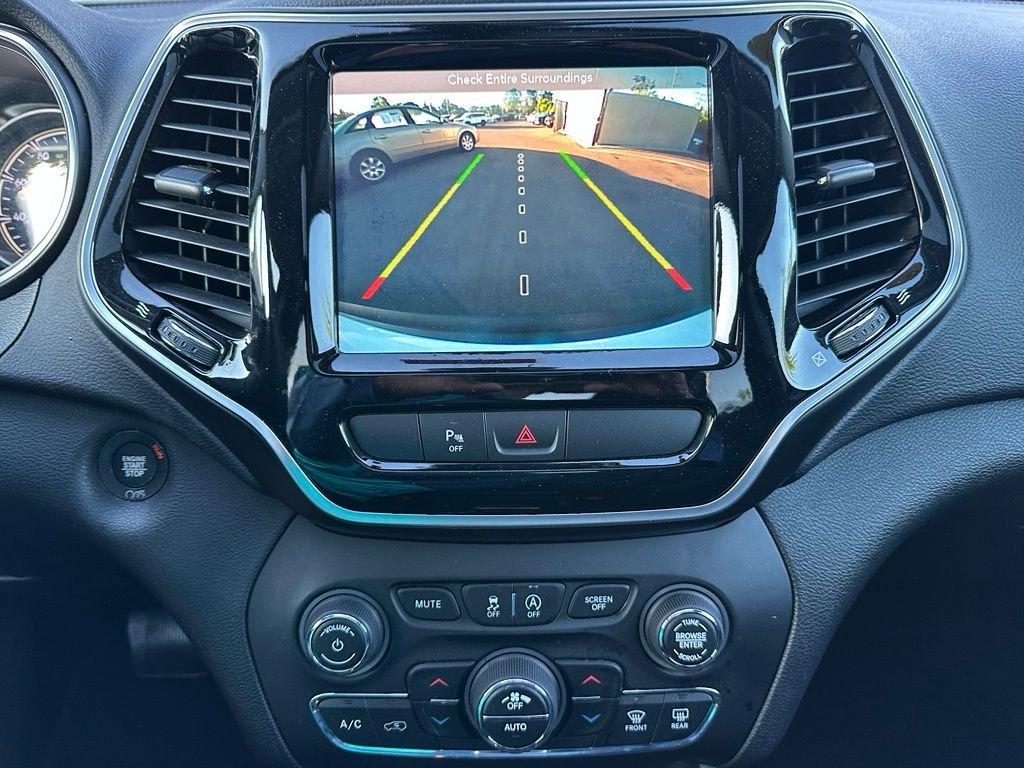 Used 2019 White Jeep Limited image 18