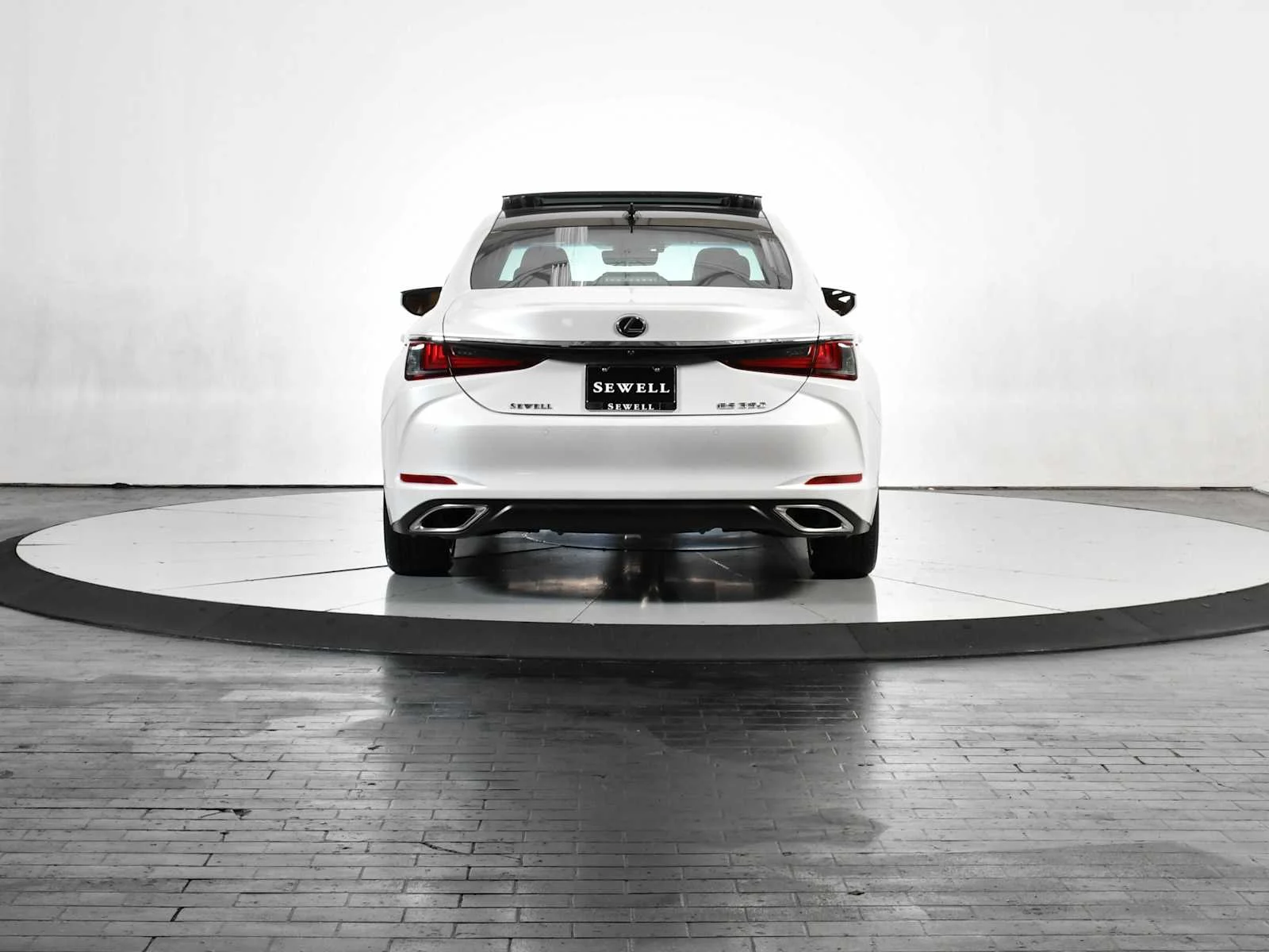 Certified Used 2024 Eminent White Pearl Lexus Luxury image 4