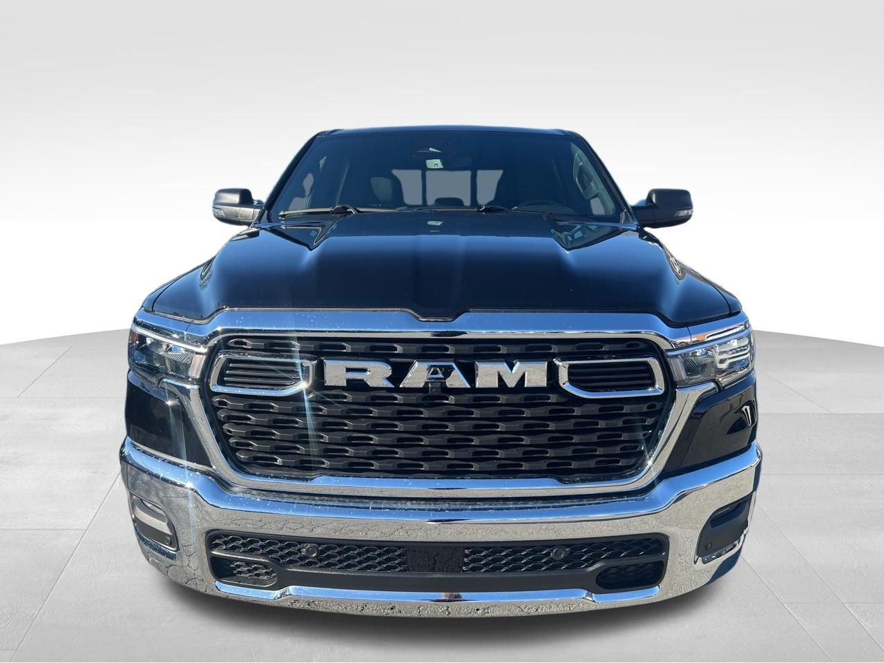 New 2026 Diamond Black Crystal Pearl-Coat Exterior Paint RAM Big Horn/Lone Star image 9