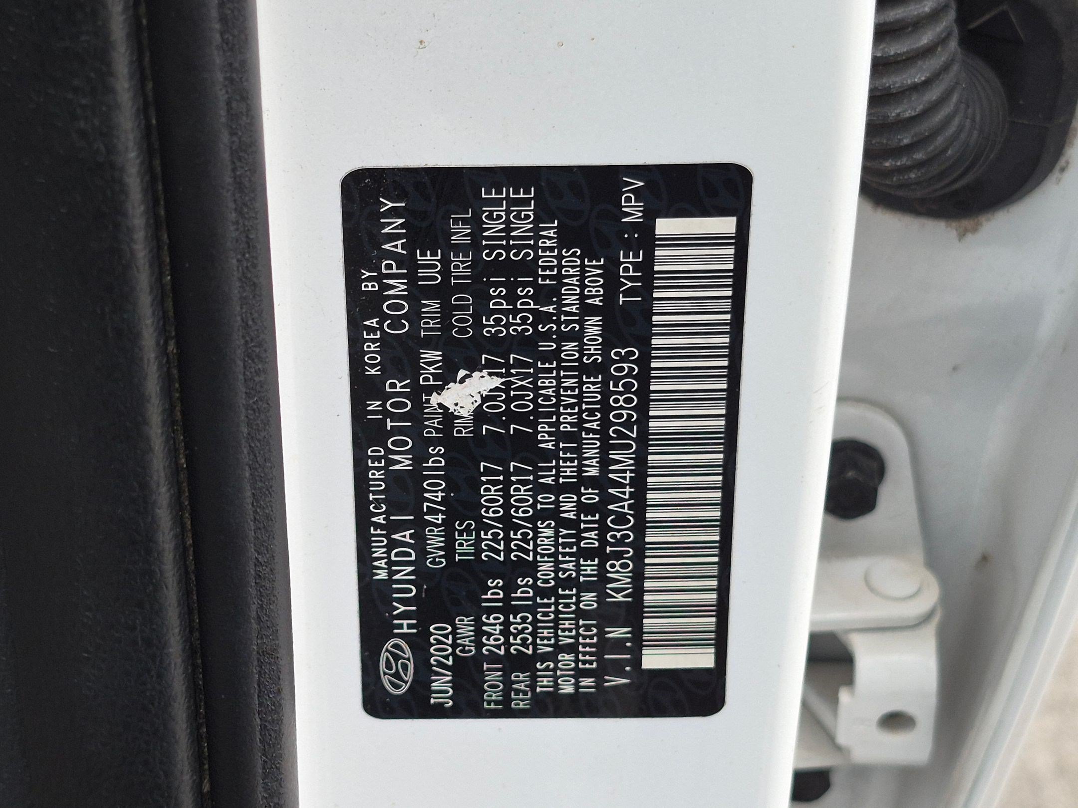 Used 2021 Winter White Hyundai Value image 32
