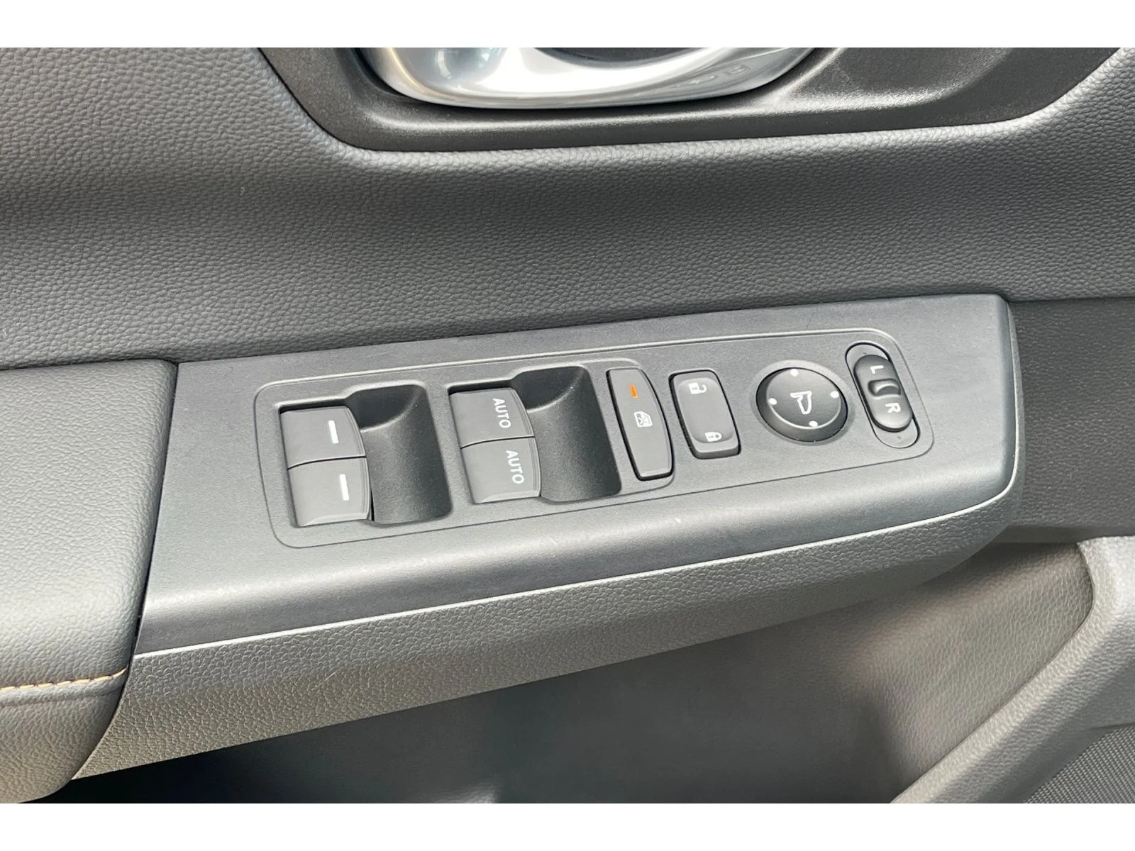 Used 2026 Meteorite Gray Metallic Honda Sport image 12
