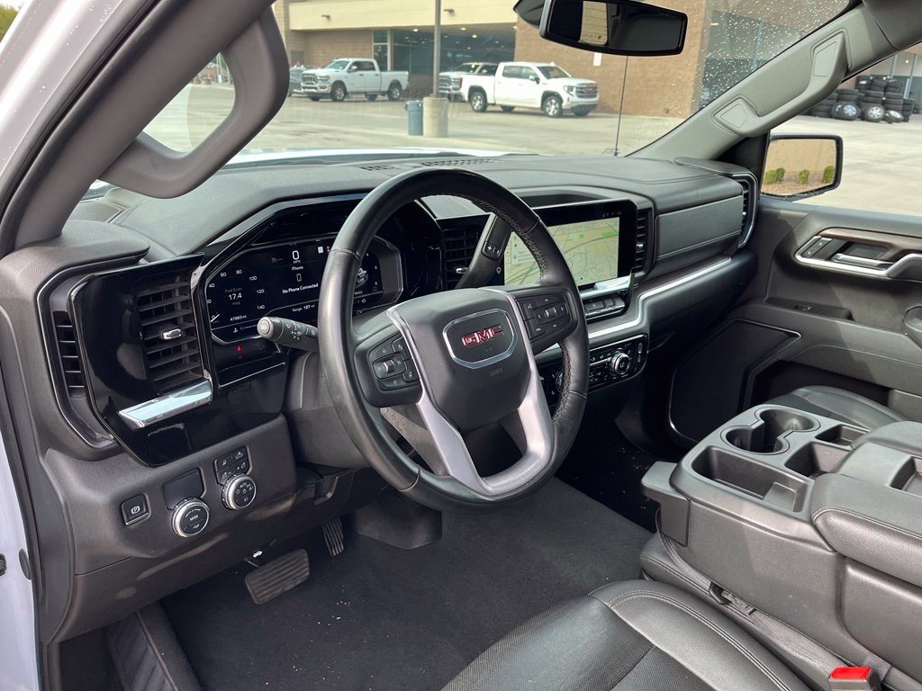 Used 2025 White GMC SLT image 12