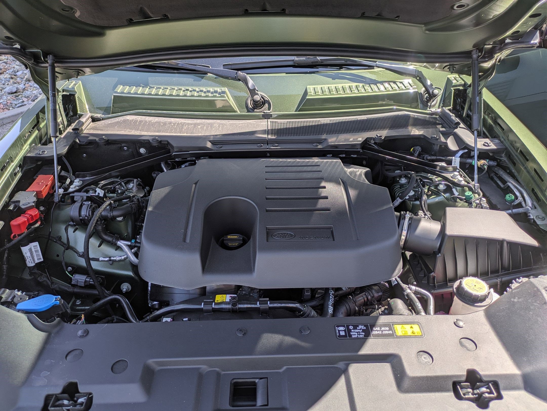 2026 Land Rover Defender X-Dynamic SE - Photo 33