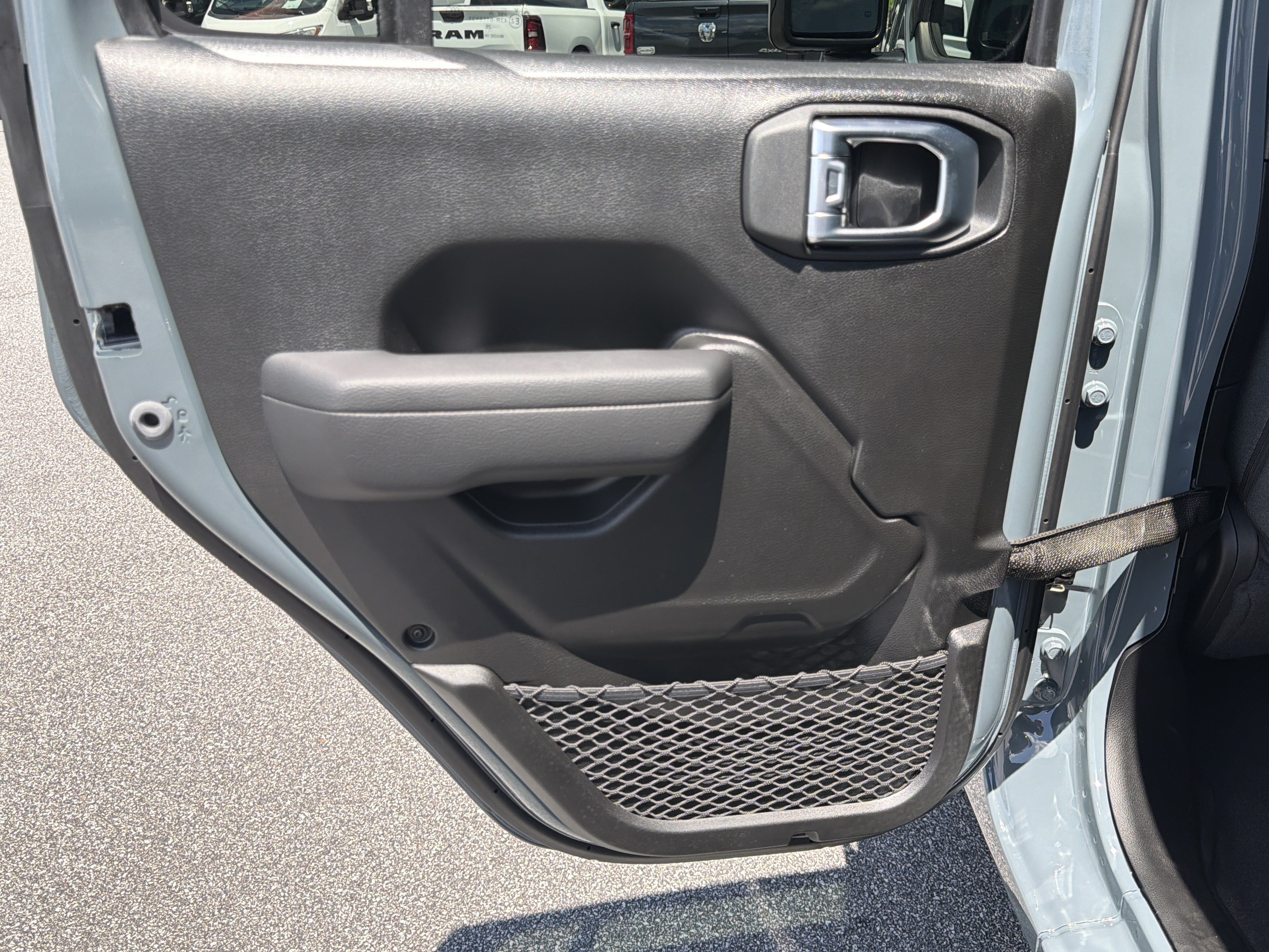 New 2026 Anvil Clear-Coat Exterior Paint Jeep Sport S image 26