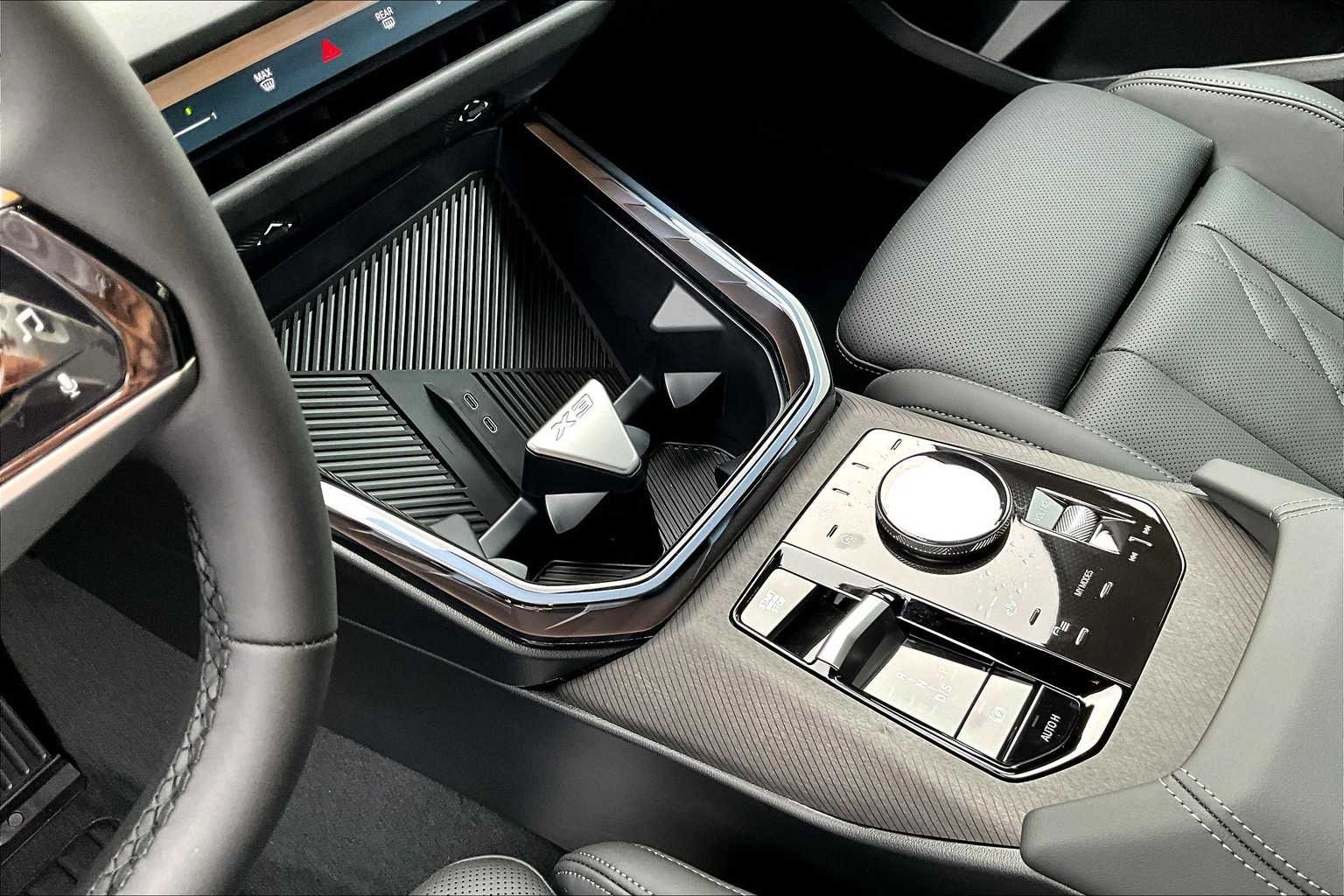 New 2026 Dune Grey Metallic BMW 30 xDrive image 7