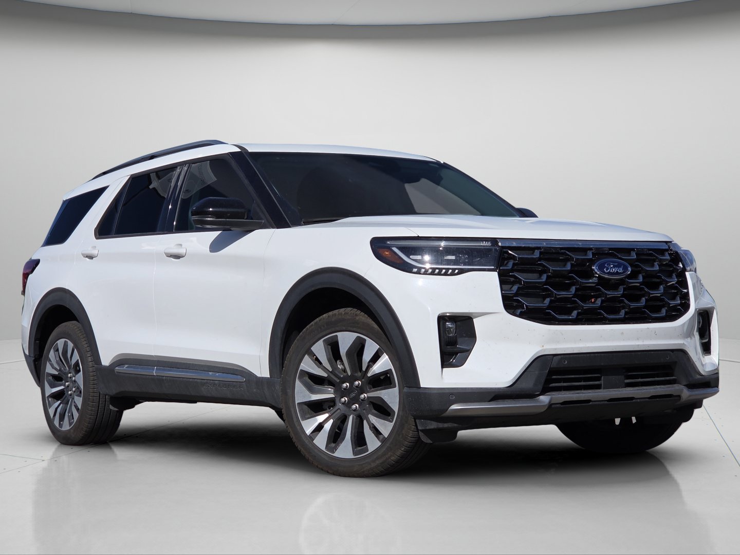 Used 2026 White Metallic Ford Platinum image 2