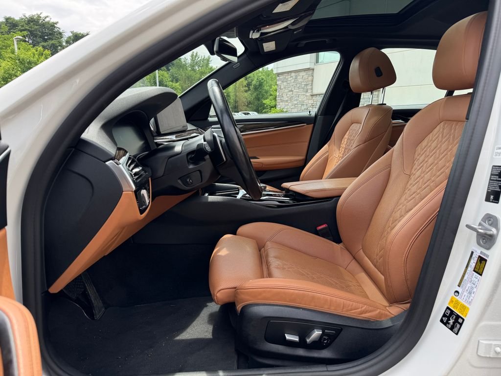 2021 BMW 5 Series 530i - Photo 24