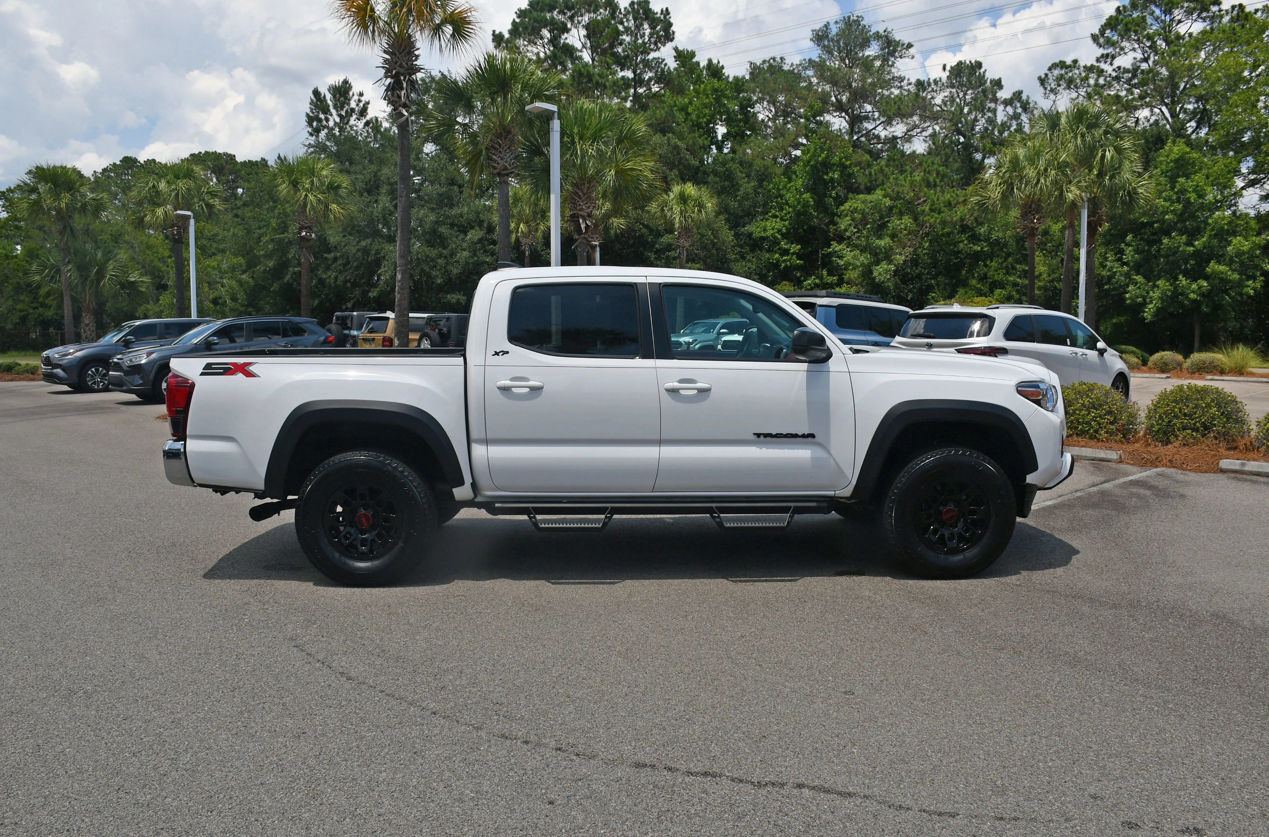 Used 2023 White Toyota SR5 image 1