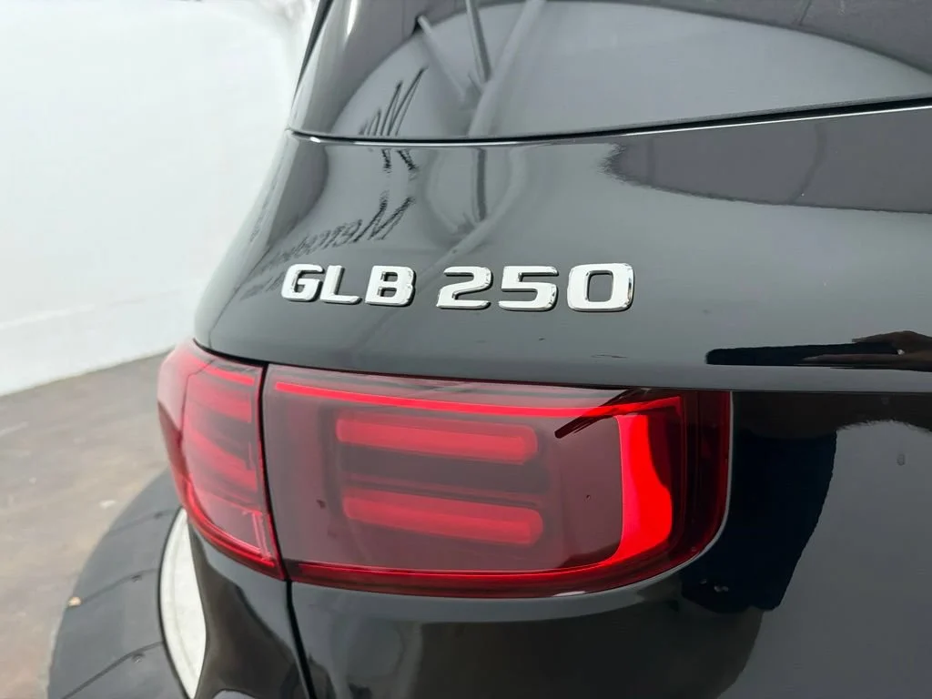 New 2026 Black Mercedes-Benz GLB 250 image 11