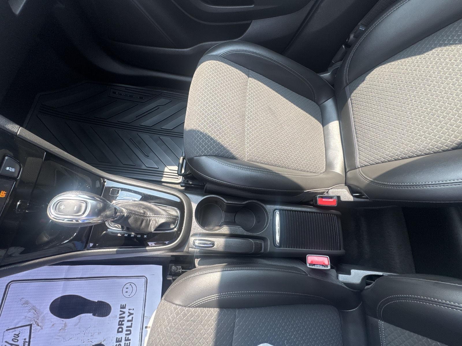 Used 2022 Summit White Buick Preferred image 24