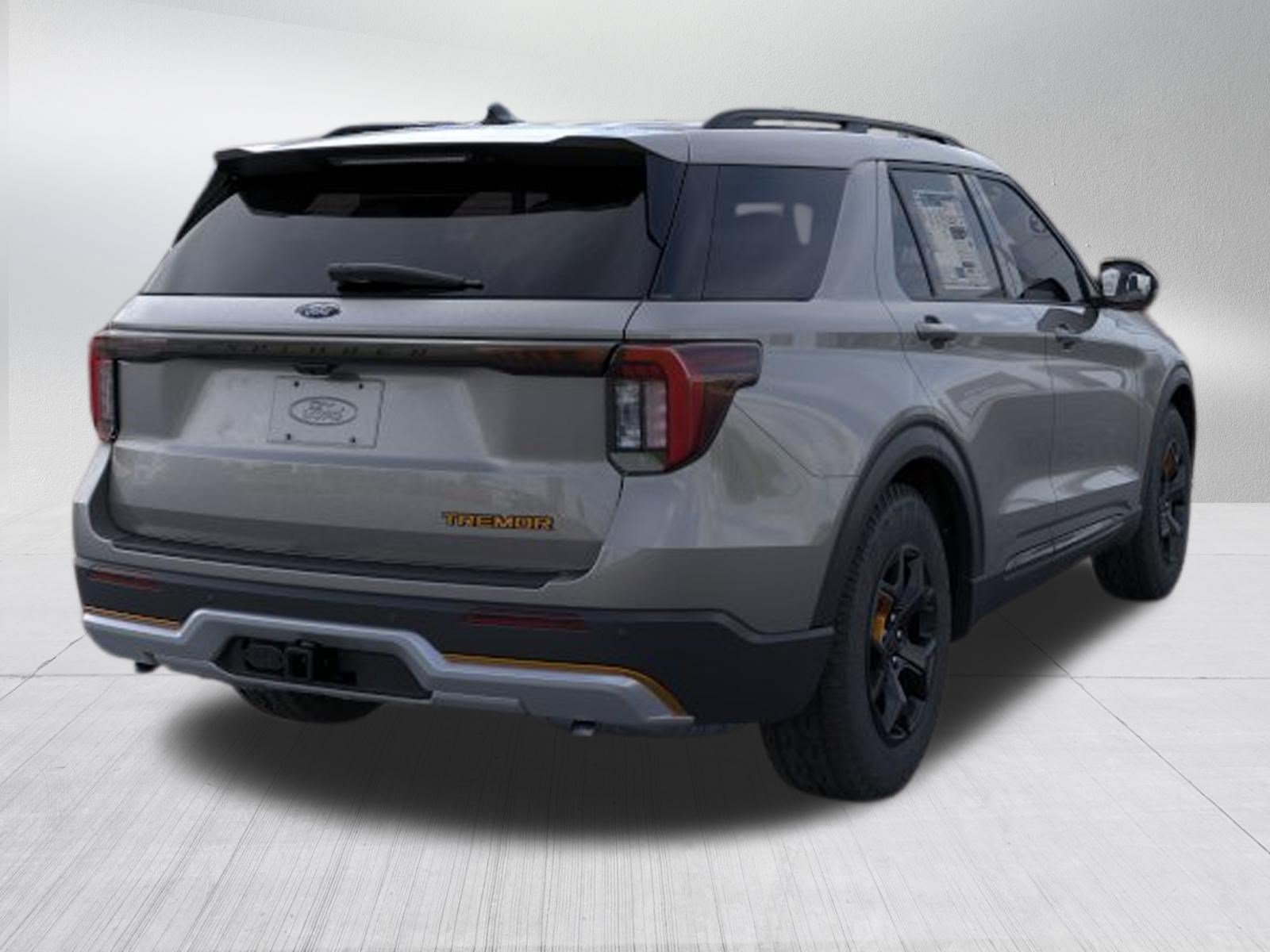 New 2026 Carbonized Gray Metallic Ford Tremor image 8