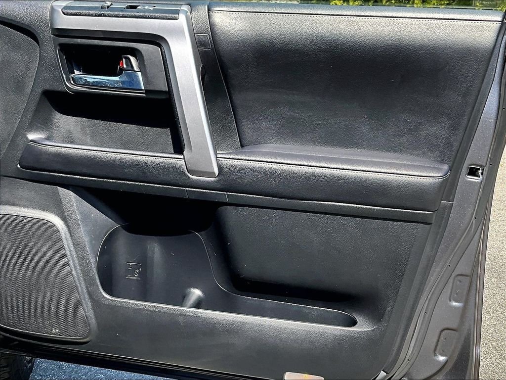 Used 2022 Magnetic Gray Metallic Toyota SR5 image 12