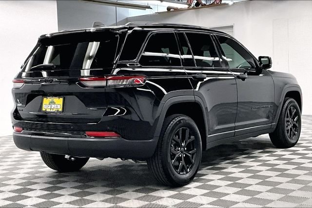 2024 Jeep Grand Cherokee Altitude - Photo 12