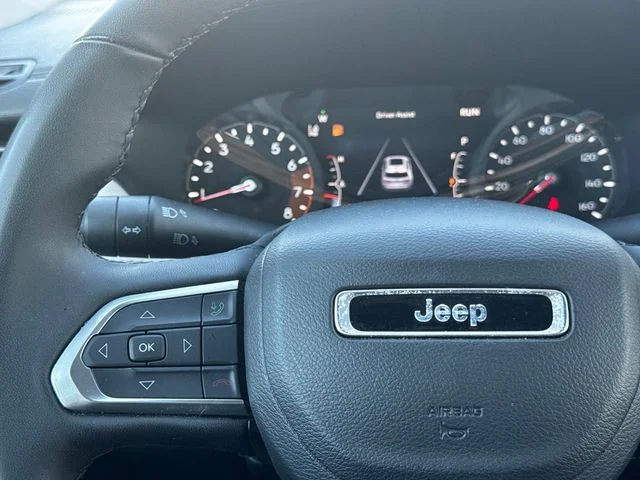 Certified Used 2025 White Jeep Limited image 24