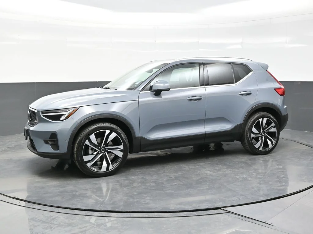 Certified Used 2023 Thunder Grey Volvo Ultimate image 3