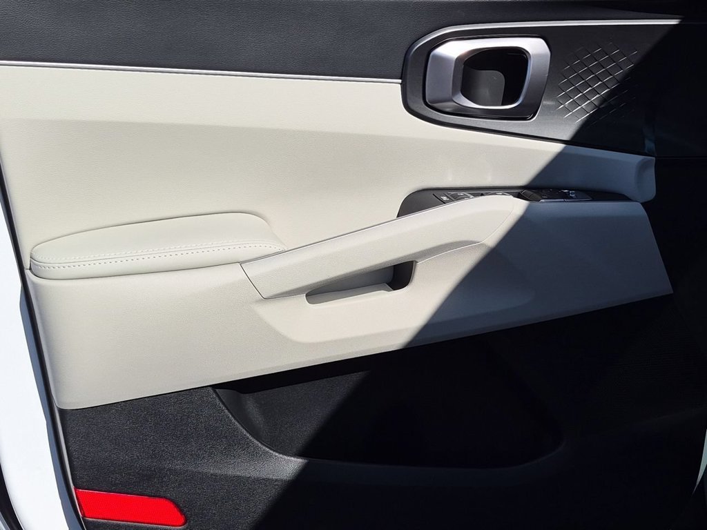 New 2026 Glacial White Pearl Kia S image 23
