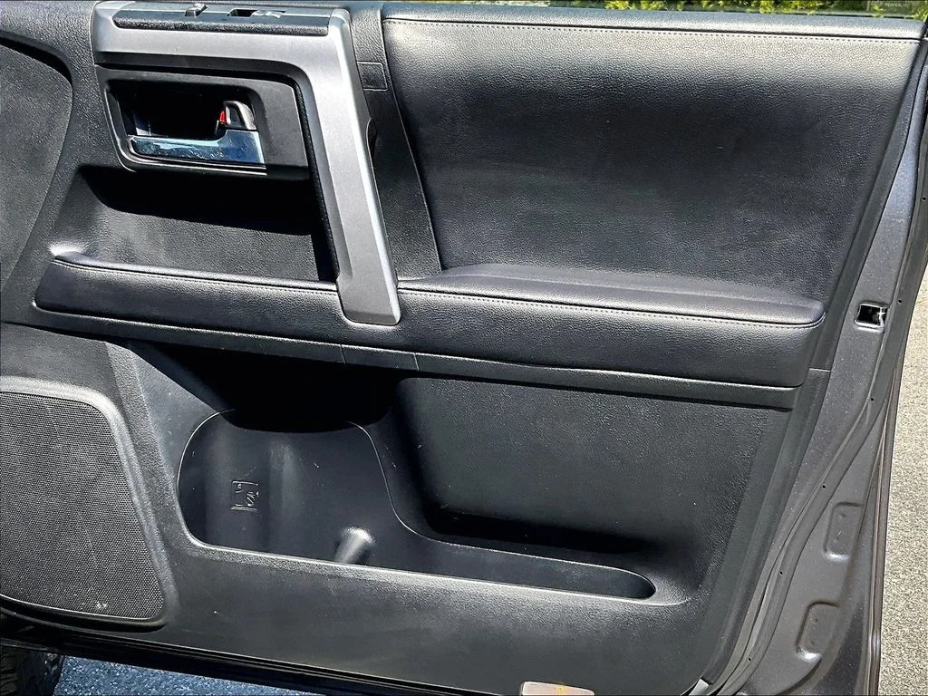 Used 2022 Magnetic Gray Metallic Toyota SR5 image 12