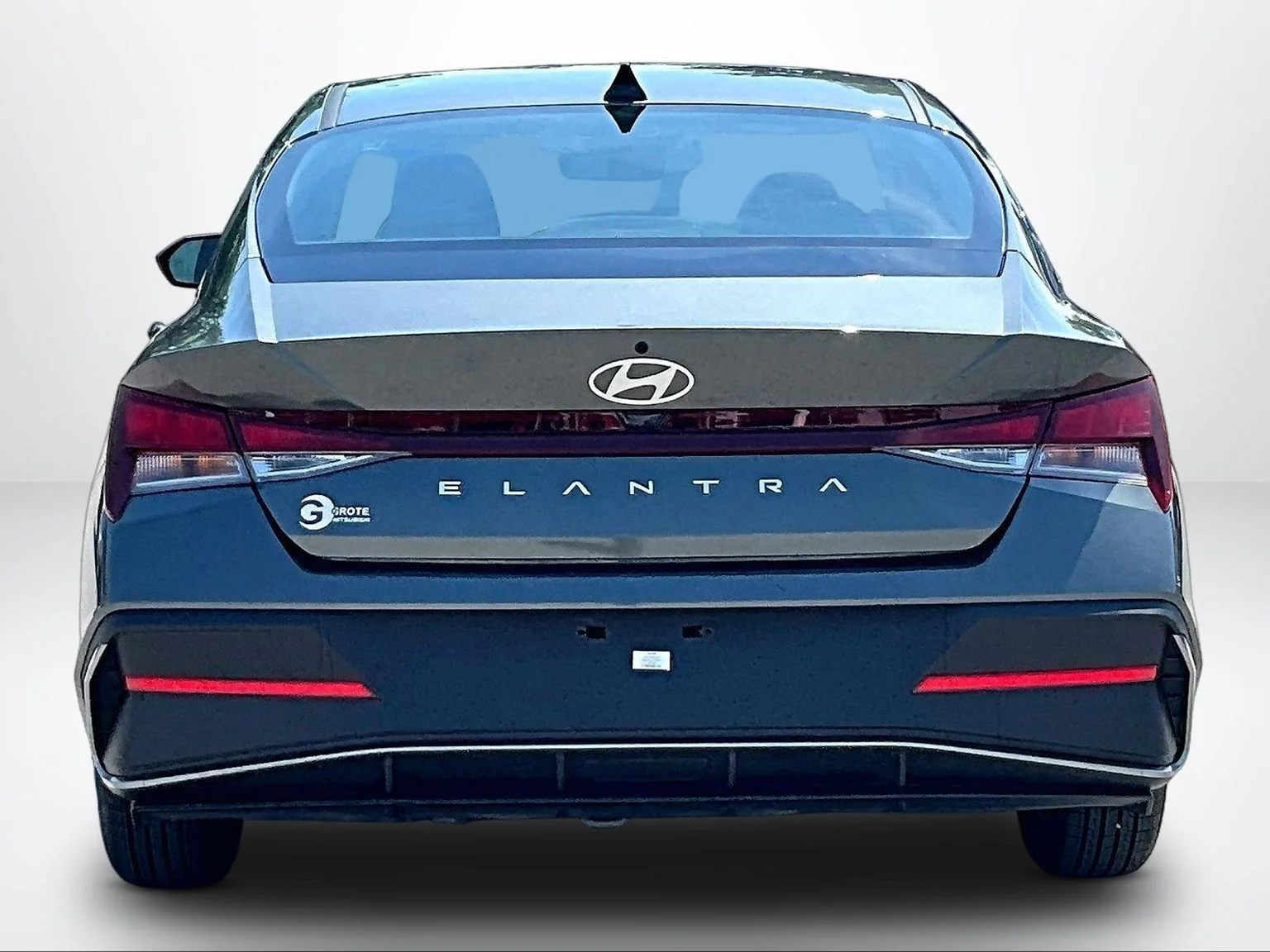 Used 2024 Gray Hyundai SE image 5