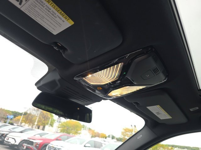 Used 2025 Gray BMW xDrive40i image 30