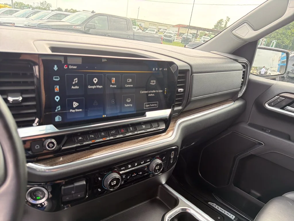 Used 2025 Gray Chevrolet LT image 24