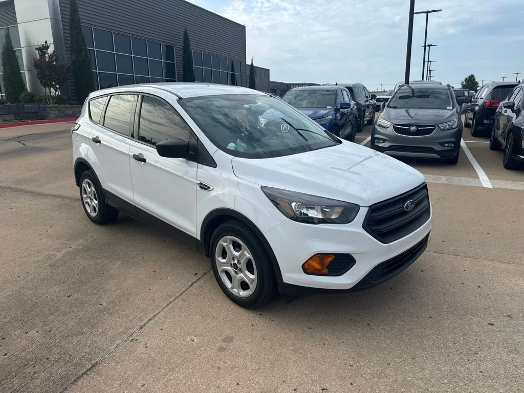 2018 Ford Escape S FWD photo