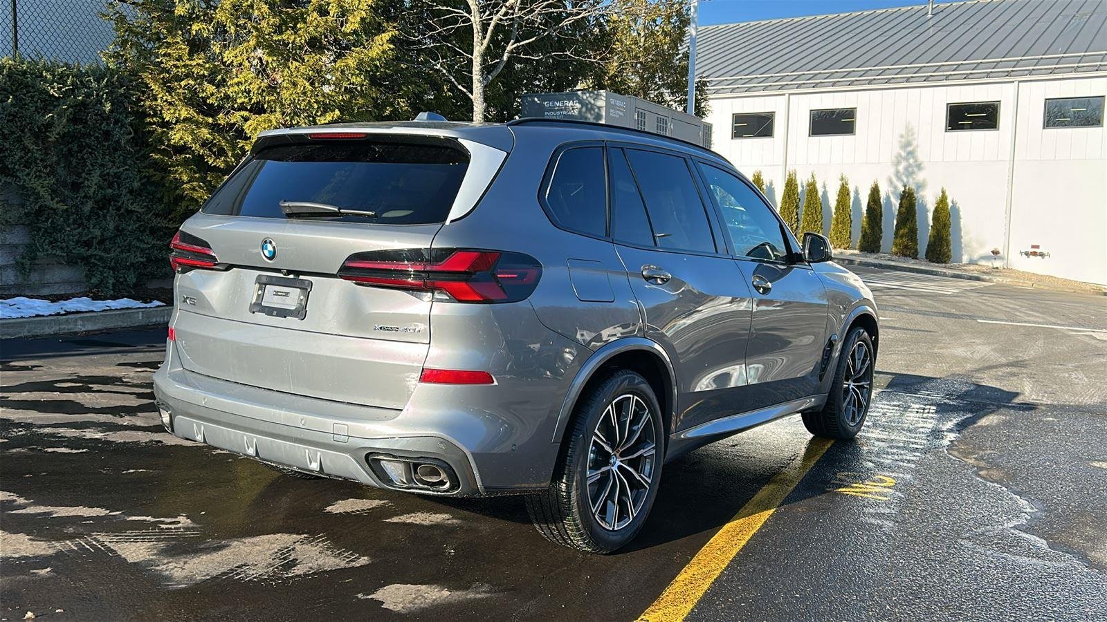 New 2026 Skyscraper Grey Metallic BMW xDrive40i image 8